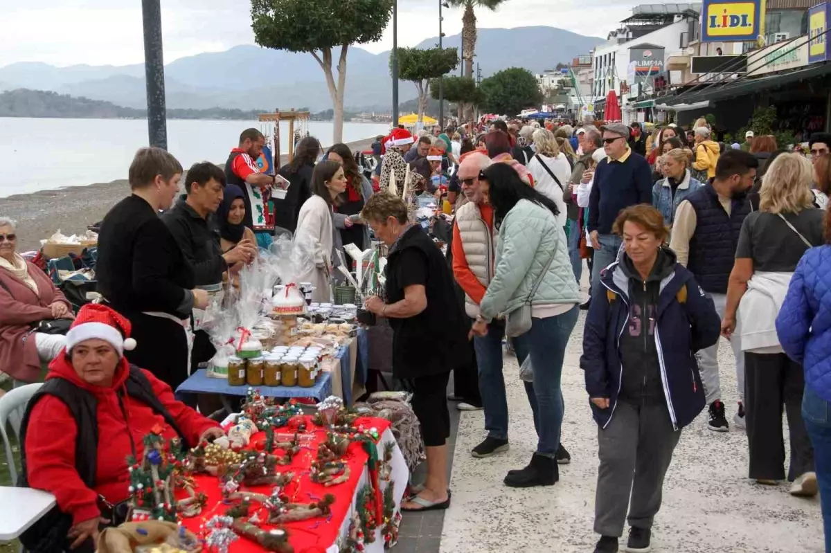 Fethiye Noel Pazarı’nda Eğlence ve Destek
