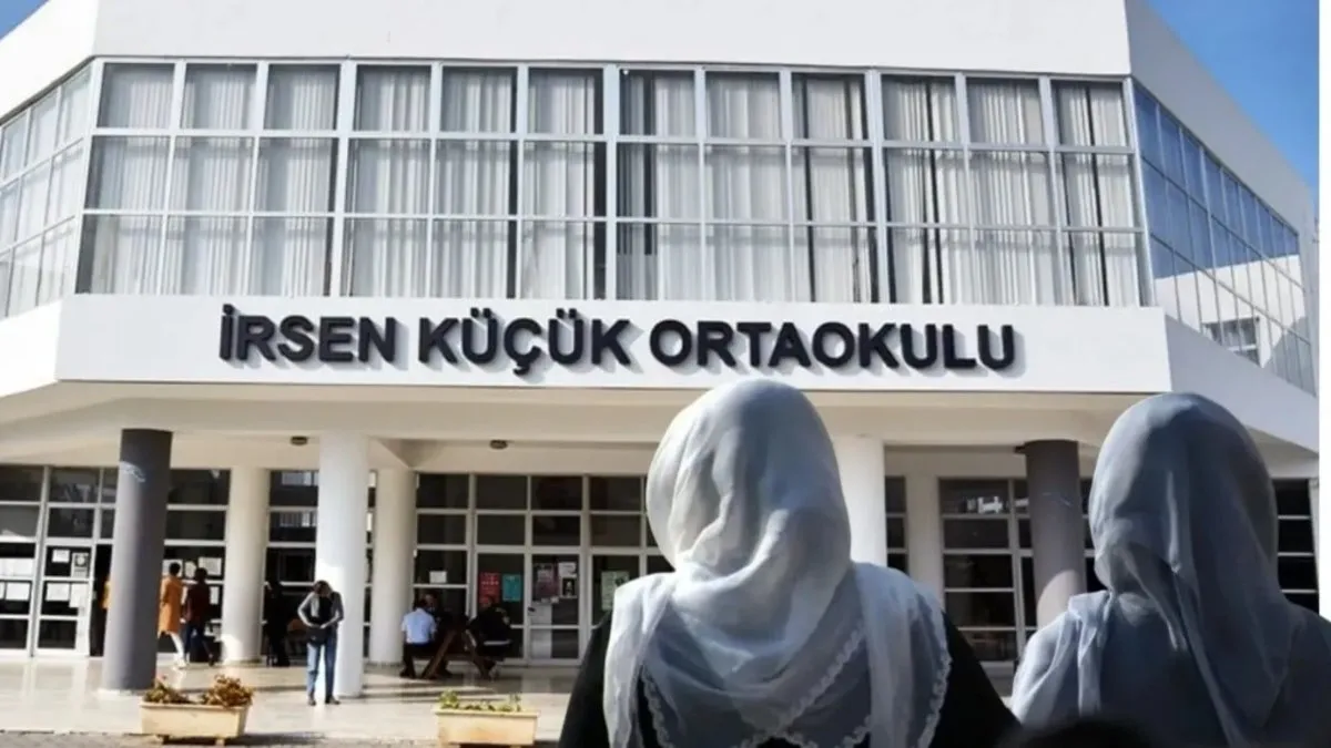 KKTC’de başörtüsü yüzünden okula alınmamıştı: 28 Şubat’ı yeniden yaşattılar!