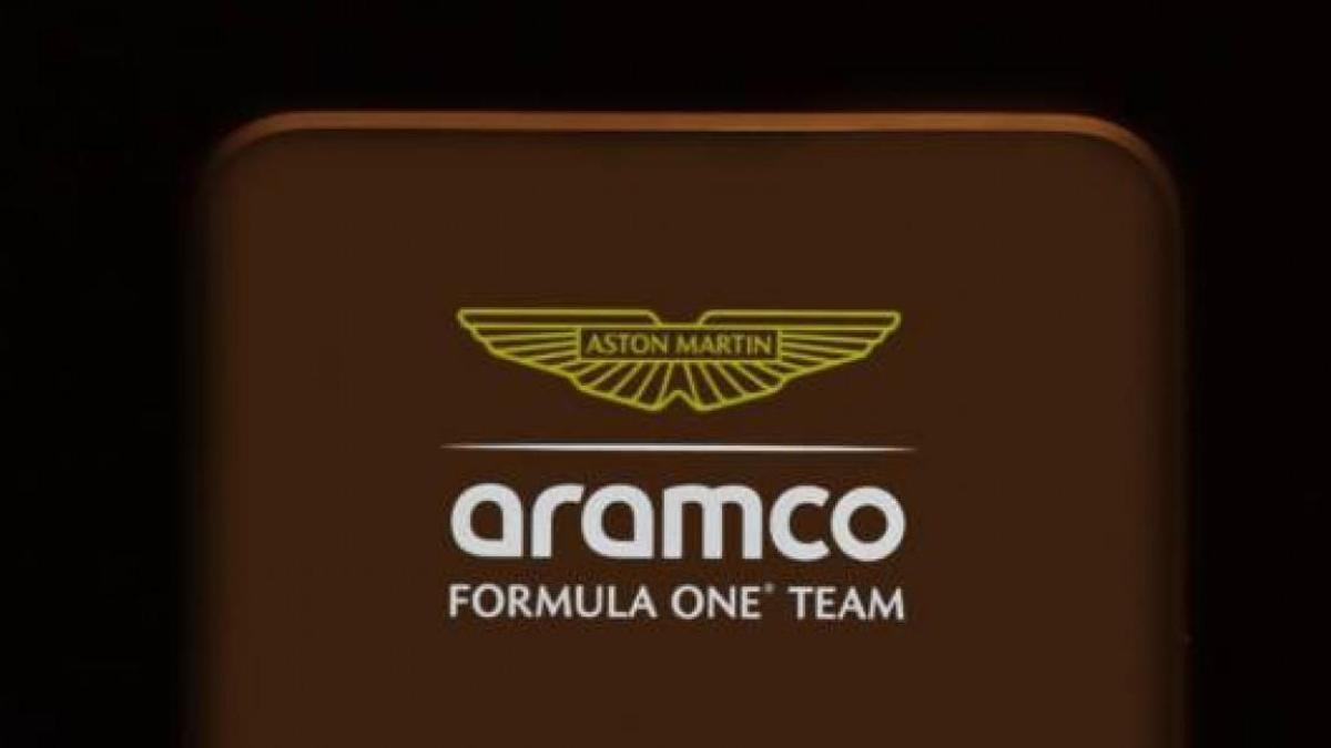 Aston Martin Aramco Formula 1 imzalı akıllı telefon