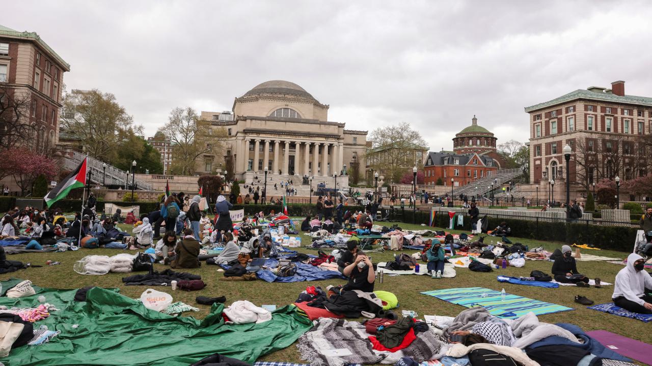 Filistin’e desteği nedeniyle fonları kesilen Columbia Üniversitesi 180 kişiyi işten çıkardı